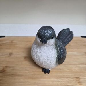 Charming Bird Figurine